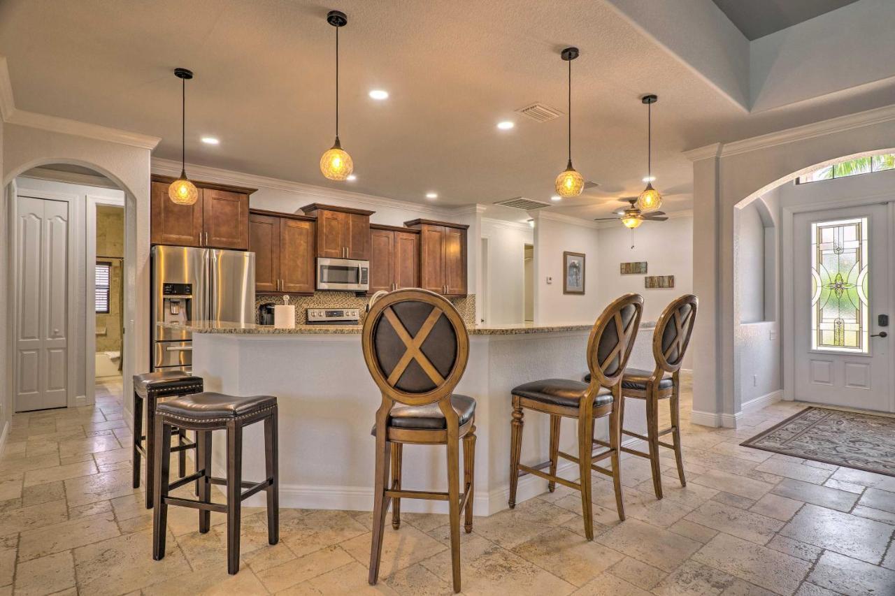 Canalfront Cape Coral Home With Patio And Grill! Exterior foto